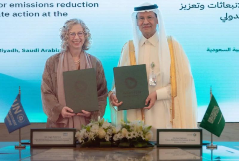 Saudi Minister of Energy, UNEP Chief sign MoU on regional emissions cooperation, global climate action